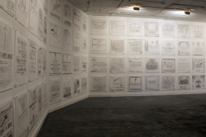 Lo que existe, lo que no existe - Adriana Salazar - LA Galeria, 2013