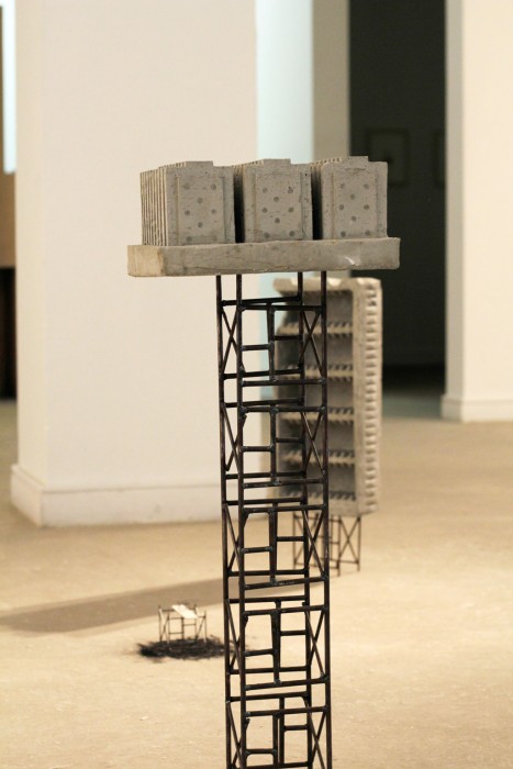 Camilo Bojac&amp;aacute;.&amp;nbsp;Estructura sobre estructura.6,5 x 5,5 x 6,5 cm.Estructura de mina de grafito.2013