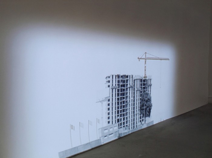 Camilo Bojac&amp;aacute;. Sin t&amp;iacute;tulo. Dibujo a L&amp;aacute;piz, animaci&amp;oacute;n 3d. 3.30 x 1.20 m. 2013