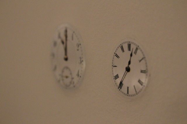 Adriana Marmorek "Hay amores..."&amp;nbsp;Relojes.&amp;nbsp;15 cms x 6cms, 2013.&amp;nbsp;2013